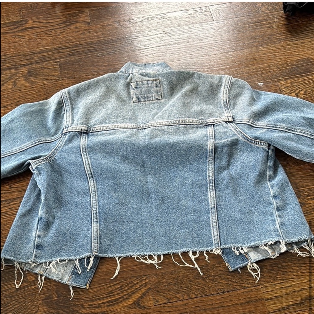 Distressed Denim Cropped Jacket - Picture 6 of 6